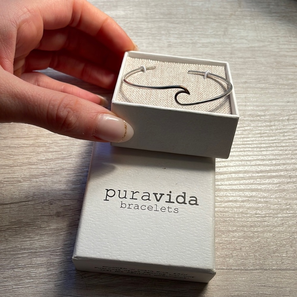 Pura Vida - Silver Wave Cuff bracelet